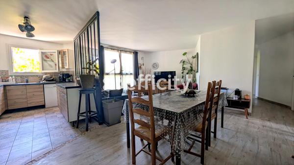 Appartement
         4 pièces
        - 85 m² Exclusivité 274 000 € *