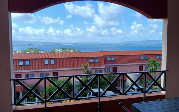 Appartement à louer    3 pièces • 67,46 m2 Les Trois-Îlets