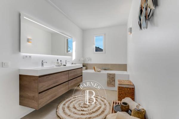 Grimaud, Maison 5 Chambres -  215 m² à vendre