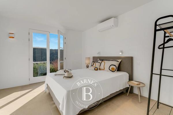 Grimaud, Maison 5 Chambres -  215 m² à vendre