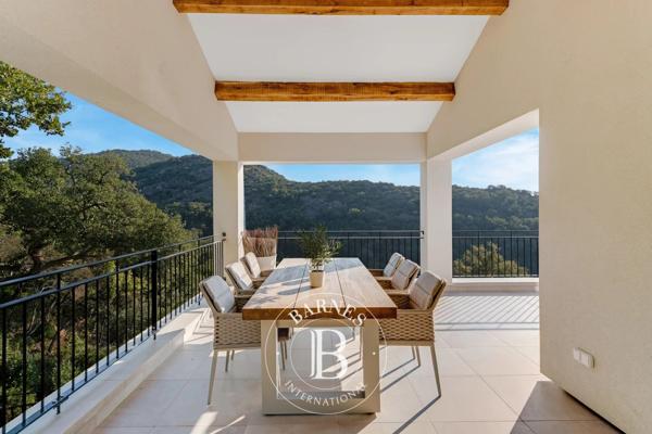 Grimaud, Maison 5 Chambres -  215 m² à vendre