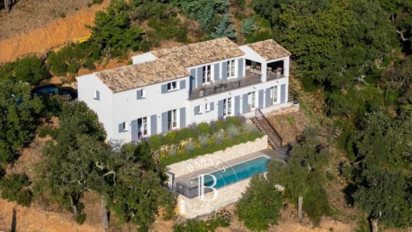 Grimaud, Maison 5 Chambres -  215 m² à vendre