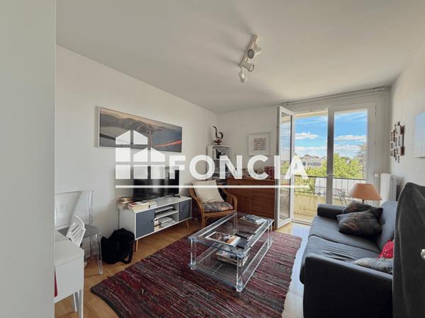 Location Appartement 2 pièces 44.48 m² - 65-67 ET 69 RUE MAINDRON Cholet 49300