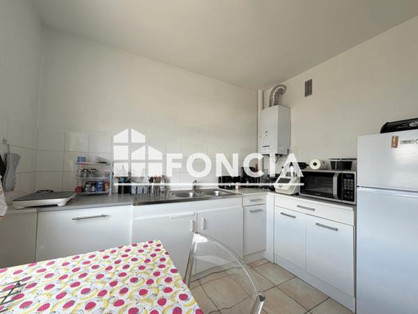 Location Appartement 2 pièces 44.48 m² - 65-67 ET 69 RUE MAINDRON Cholet 49300