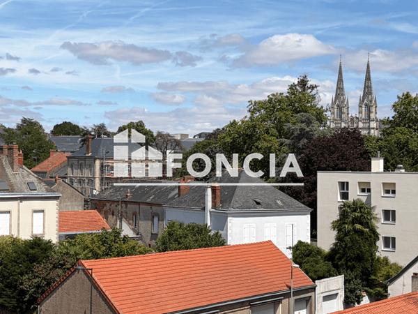 Location Appartement 2 pièces 44.48 m² - 65-67 ET 69 RUE MAINDRON Cholet 49300