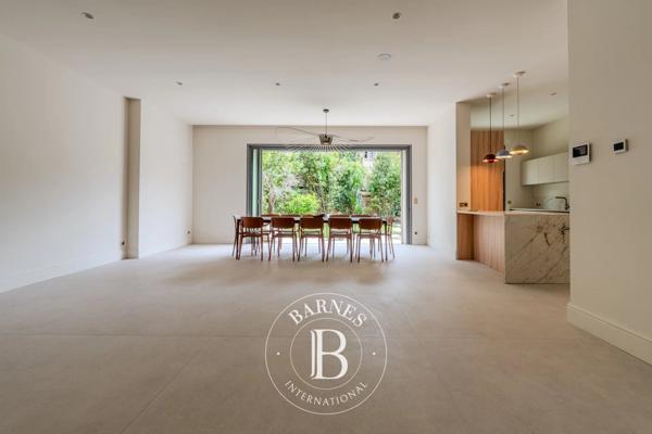 Aix-en-Provence, Maison de ville 4 Chambres -  230 m² à vendre