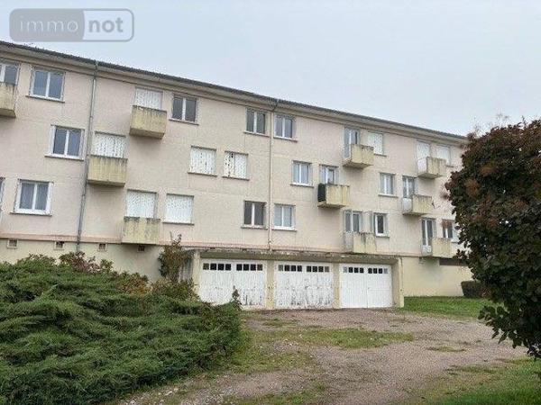 Appartement à vendre à Saint-Amand-Montrond dans le Cher (18200), ref : 18022/836