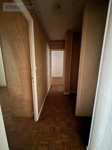 Appartement à vendre à Saint-Amand-Montrond dans le Cher (18200), ref : 18022/836