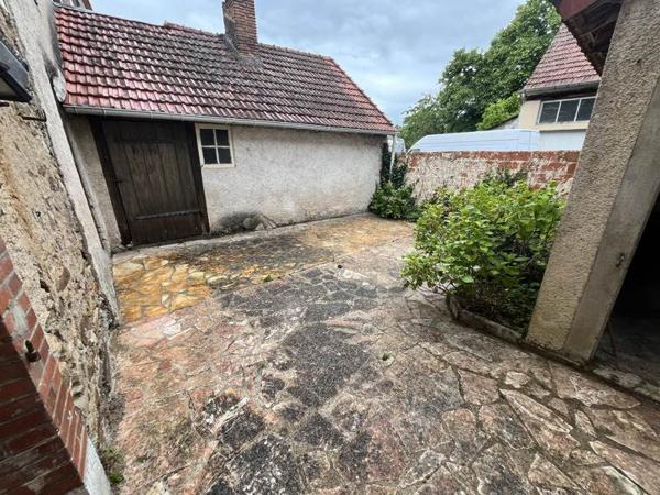 Maison à vendre 29 900 € Saint-Denis-de-Jouhet 7 p 116 m² DPE