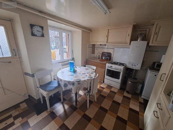 Maison à vendre à Saint-Flour dans le Cantal (15100), ref : 044/1206