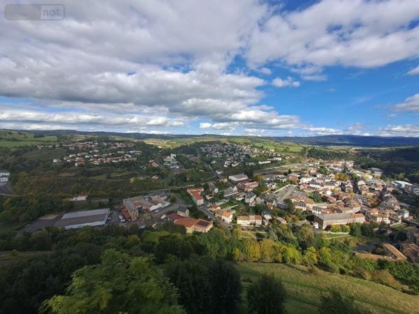 Maison à vendre à Saint-Flour dans le Cantal (15100), ref : 044/1206