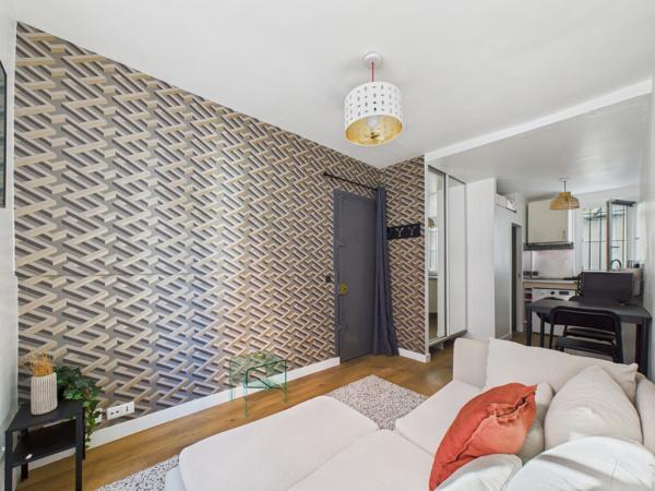 Montparnasse / Alesia x Studio entièrement rénové & meublé (bail code civil exclusivement)