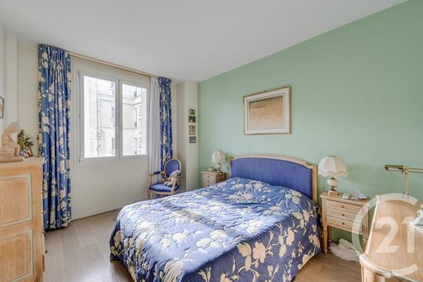 Appartement à vendre  4 pièces - 75,90 m2 PARIS - 75015