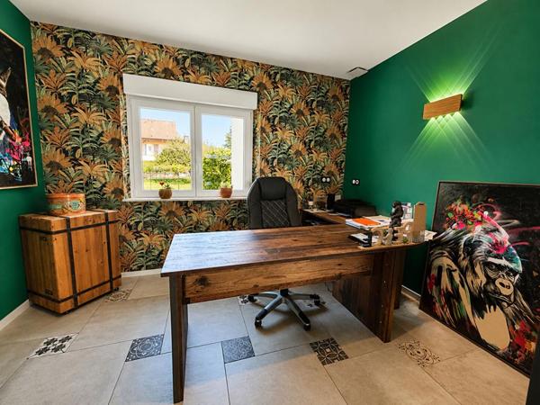 Propriété rénovée avec piscine, 160 m² sur 27 ares 96