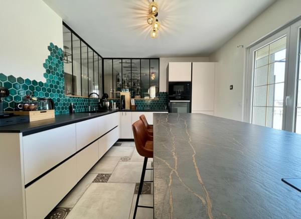 Propriété rénovée avec piscine, 160 m² sur 27 ares 96