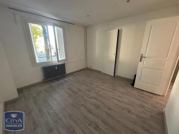 Appartement à louer 2 pièces 59.01m² Châlons-en-Champagne (51000)