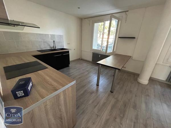 Appartement à louer 2 pièces 59.01m² Châlons-en-Champagne (51000)