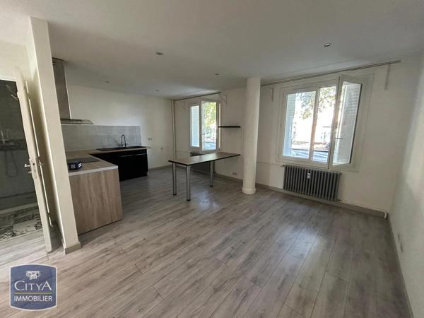 Appartement à louer 2 pièces 59.01m² Châlons-en-Champagne (51000)