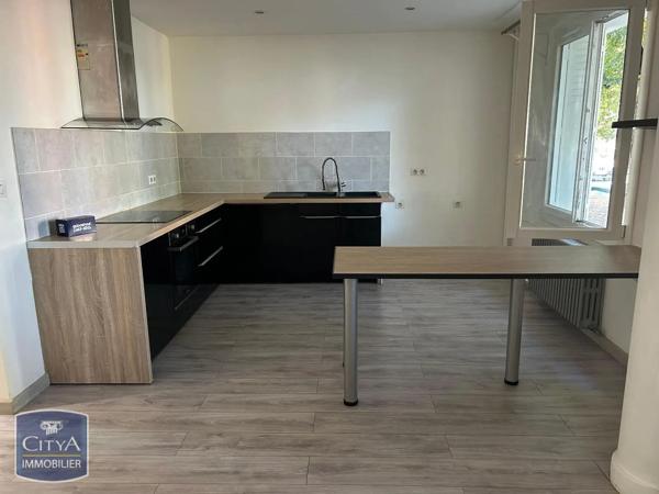 Appartement à louer 2 pièces 59.01m² Châlons-en-Champagne (51000)
