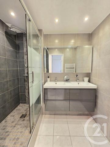 Appartement F4 à vendre  4 pièces - 83 m2 PLAN DE CUQUES - 13