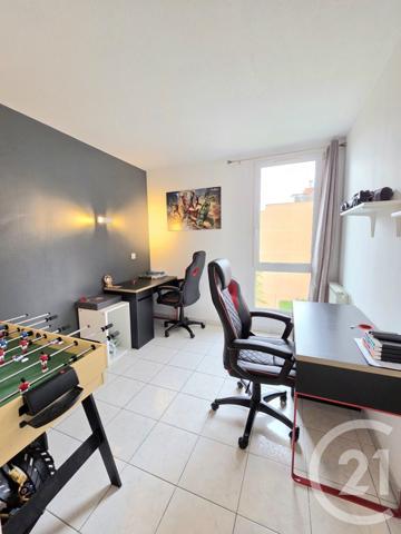 Appartement F4 à vendre  4 pièces - 83 m2 PLAN DE CUQUES - 13