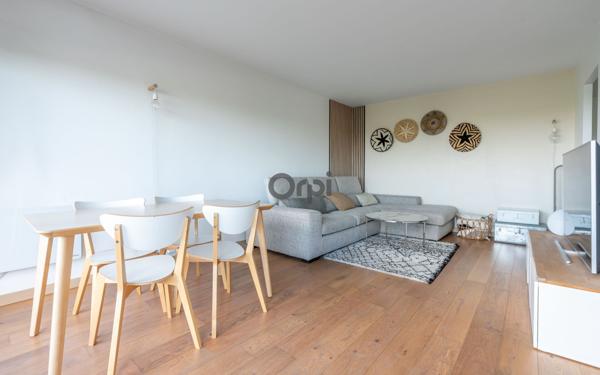 Appartement à vendre    3 pièces • 70,28 m2 Saint-Maurice