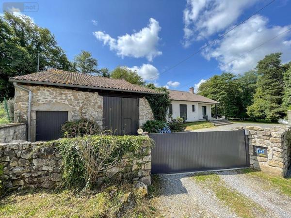 Maison à vendre à Oradour-sur-Glane en Haute-Vienne (87520), ref : 87056-715