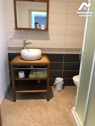 A 5km de SALERS, murs d'un bel ensemble immobilier : Bar-tabac-Restaurant-Chambres d'hôtes

G...