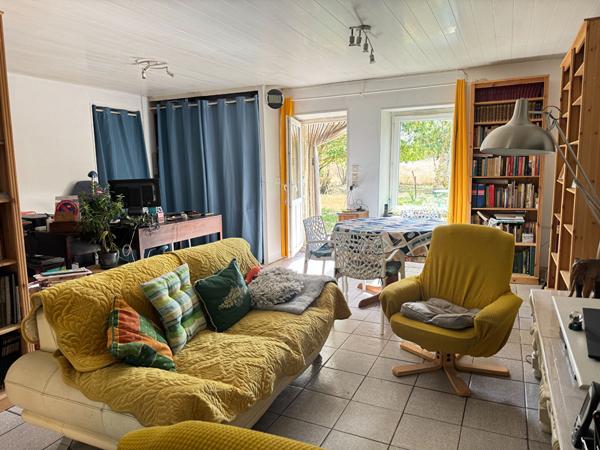 Maison - grandes dépendances - 13 000 m² de terrain