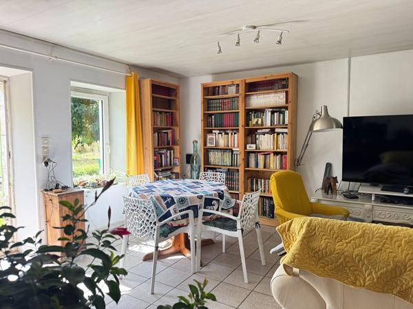 Maison - grandes dépendances - 13 000 m² de terrain