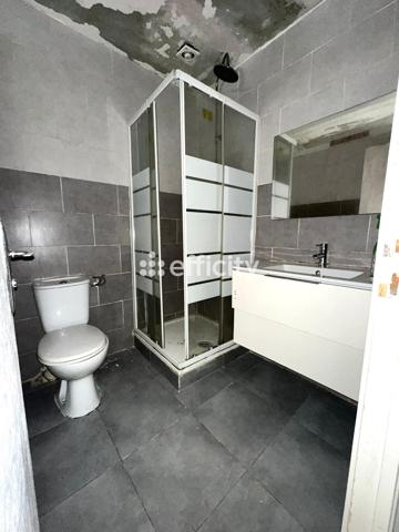 Appartement
         2 pièces
        - 25 m² 139 000 € *