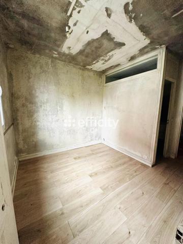 Appartement
         2 pièces
        - 25 m² 139 000 € *