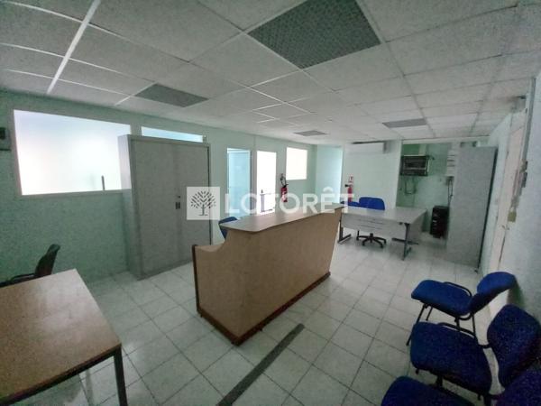 Location bureau Fort-de-France - 100 m² - 2 000 € / mois