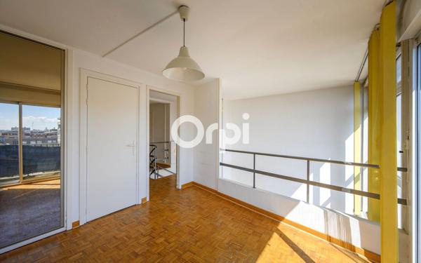 Appartement à vendre    3 pièces • 76,38 m2 Valenciennes