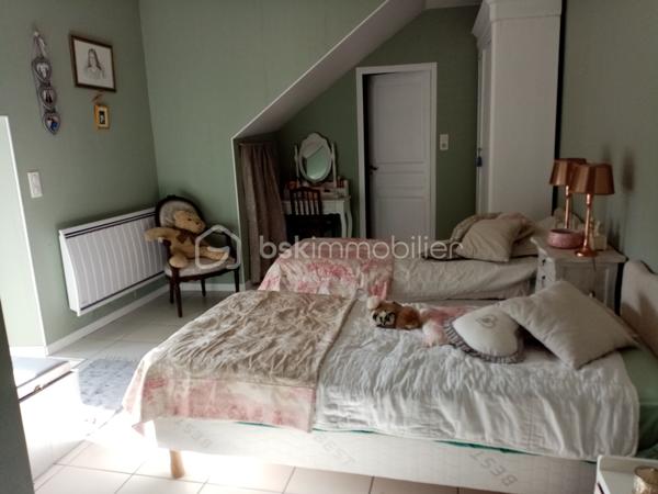 Maison en pierre de 322 m²