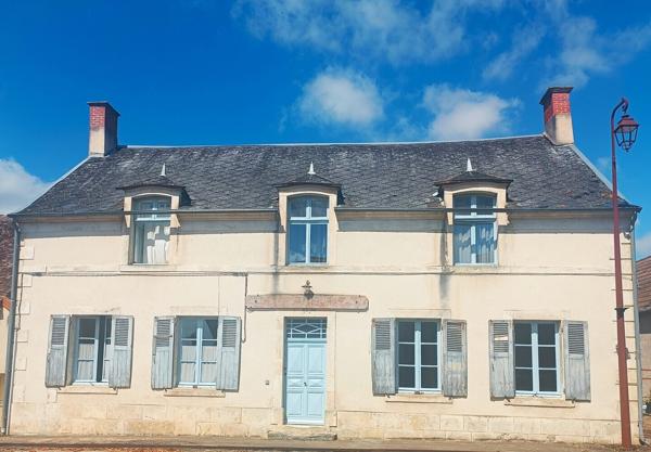 MAISON DE CARACTERE 230 M² 6 CHAMBRES 234 999 € H.A.I.*