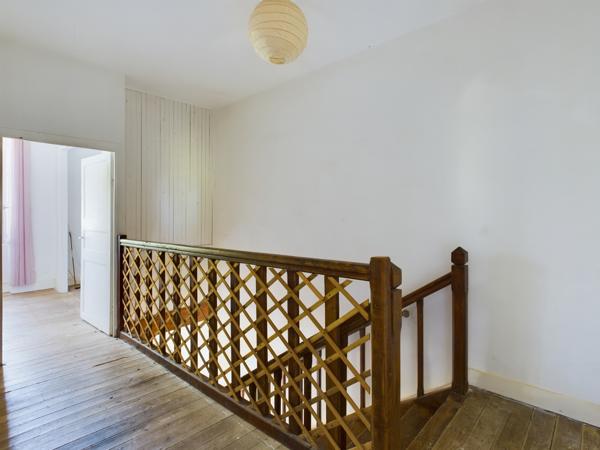 Roquecor (82150) Roquecor Opportunité d’investissement et de cadre de vie maison avec 6 chambres et jardin