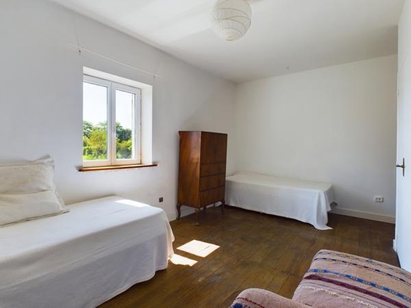 Roquecor (82150) Roquecor Opportunité d’investissement et de cadre de vie maison avec 6 chambres et jardin