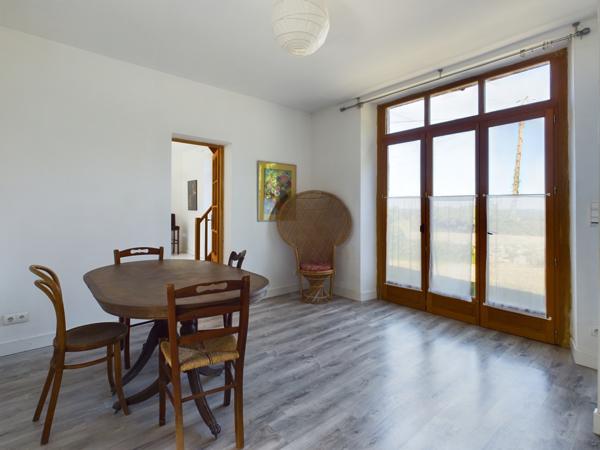 Roquecor (82150) Roquecor Opportunité d’investissement et de cadre de vie maison avec 6 chambres et jardin