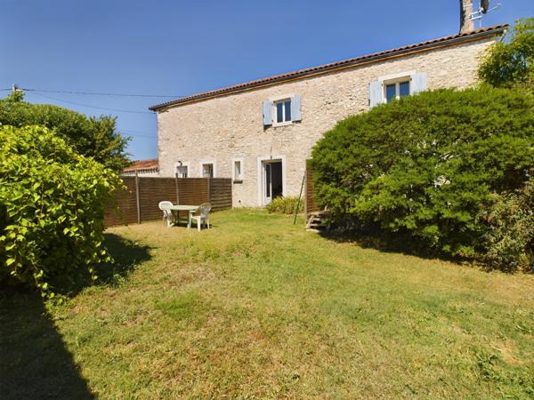 Roquecor (82150) Roquecor Opportunité d’investissement et de cadre de vie maison avec 6 chambres et jardin