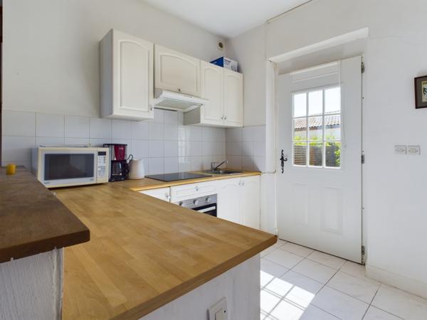 Roquecor (82150) Roquecor Opportunité d’investissement et de cadre de vie maison avec 6 chambres et jardin