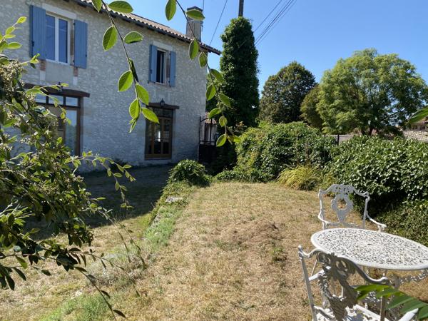 Roquecor (82150) Roquecor Opportunité d’investissement et de cadre de vie maison avec 6 chambres et jardin
