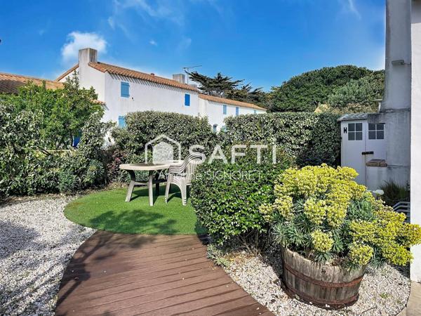 Appartement d'environ 35m² avec une chambre et une mezannine