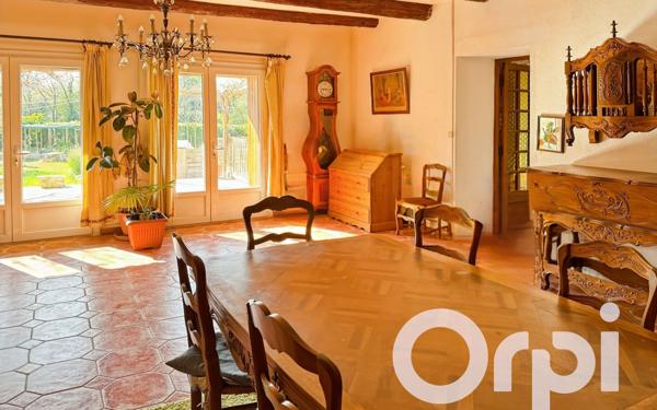 Maison à vendre    8 pièces •  Beaucaire