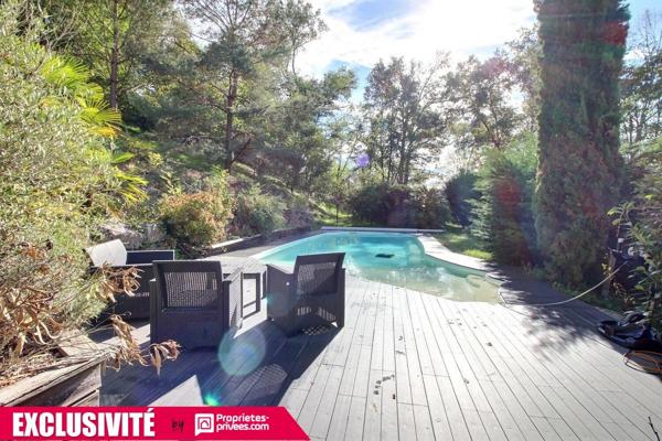 EXCLUSIVITE : Maison plain pied T7 -154m² - PISCINE - Terrain de 4000m² / 5 chambres+1 bureau  / MALEMORT