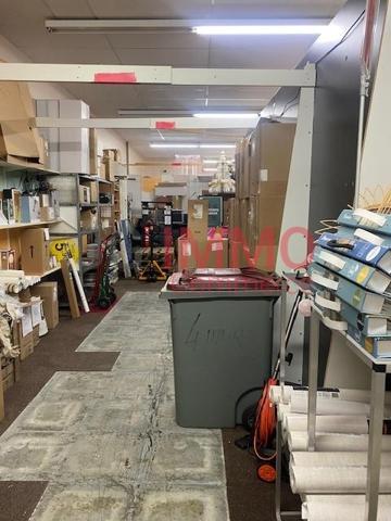 Location / Local Commercial