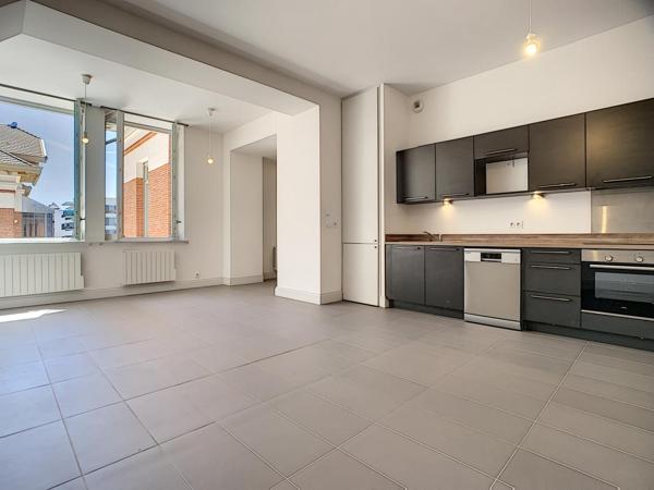 T3 – 74 m² – PARKING – 69005 – LYON