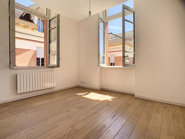 T3 – 74 m² – PARKING – 69005 – LYON