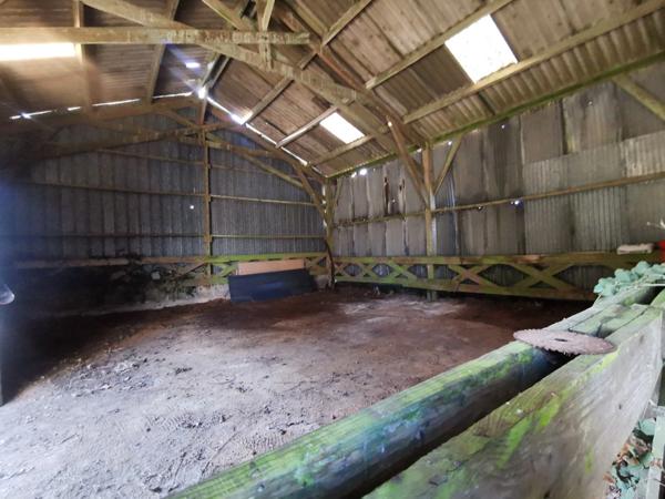 LOCAL D’ACTIVITÉ / STOCKAGE – 100 À 198,50 m²