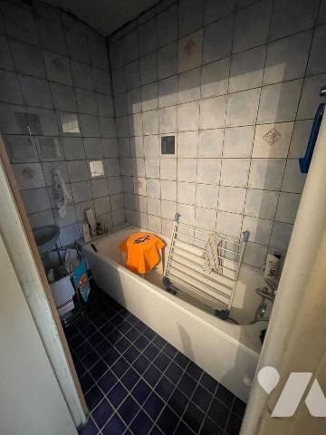 Maison à Vendre à Sains-en-Gohelle (62114) en Pas-de-Calais (62)

maison construite en 1948. ...